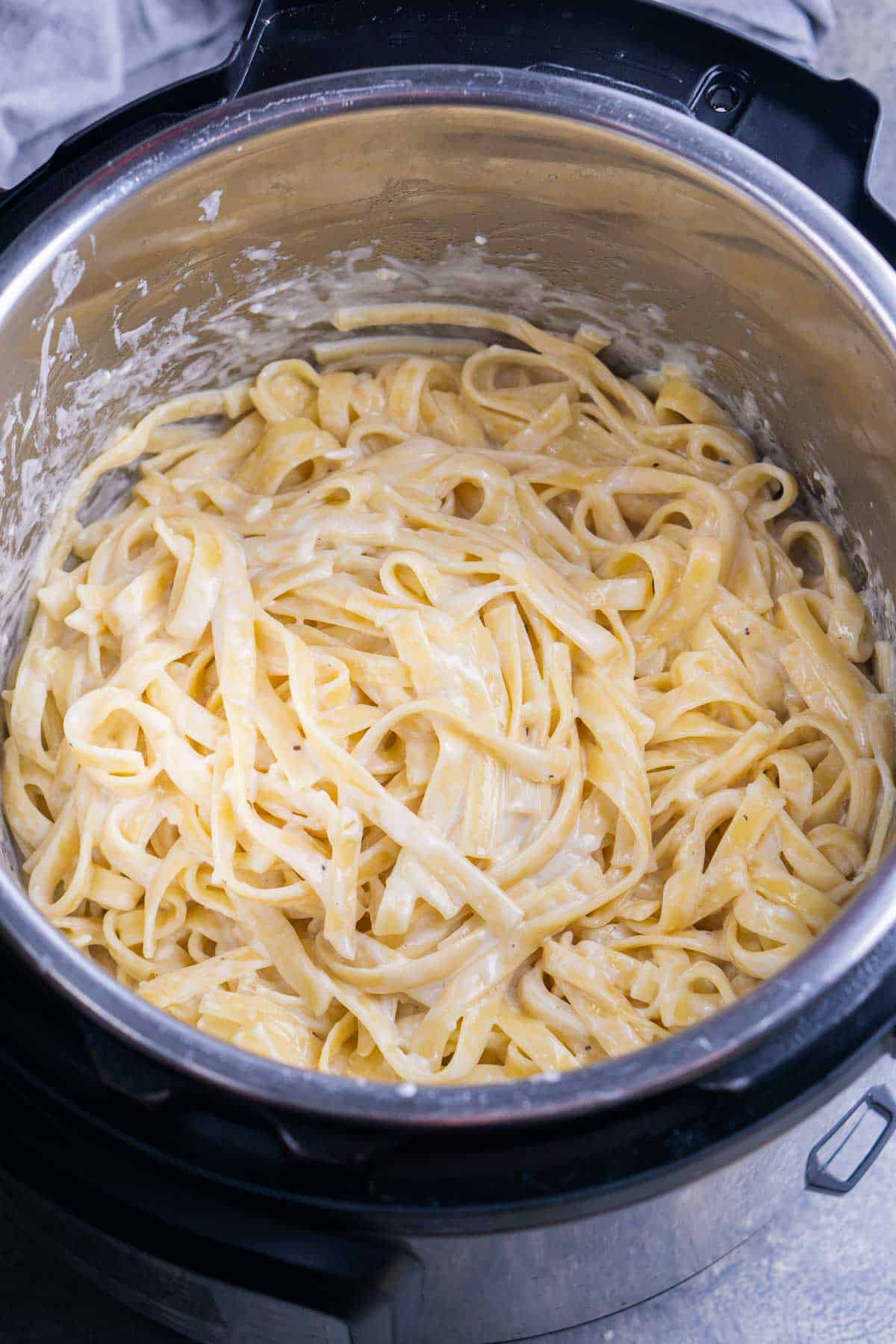 cooked Alfredo pasta in Instant Pot